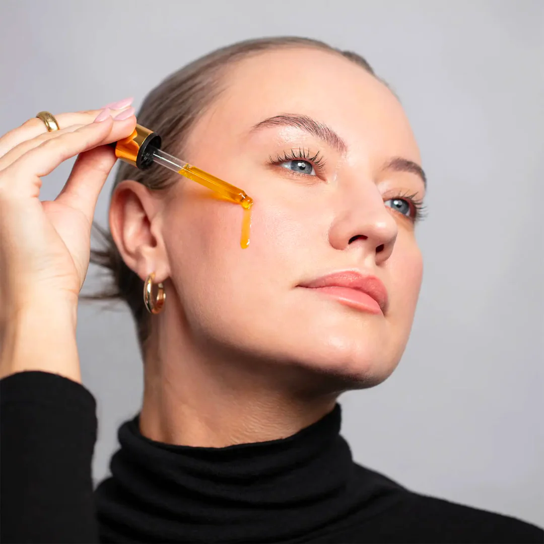 Divine Face Oil Rosehip & Avocado Oil - Image 3