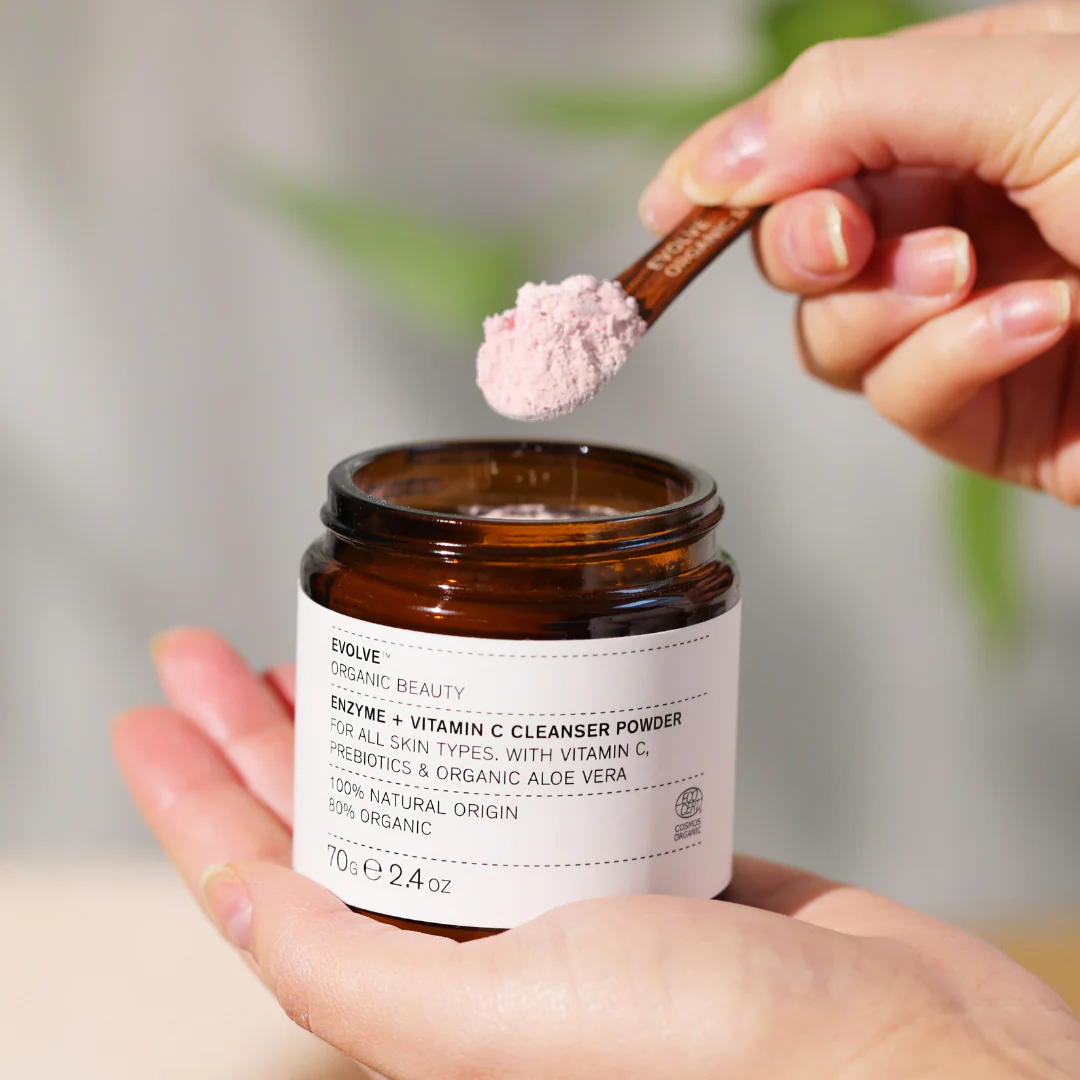 Enzyme & Vitamin C Cleanser Powder - Image 4