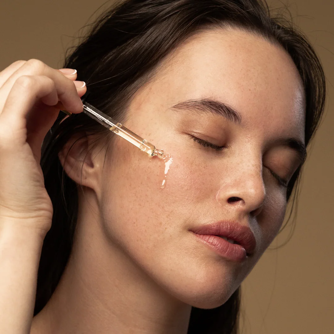 Eve Bio-Retinol Line Reduction Serum - Image 3