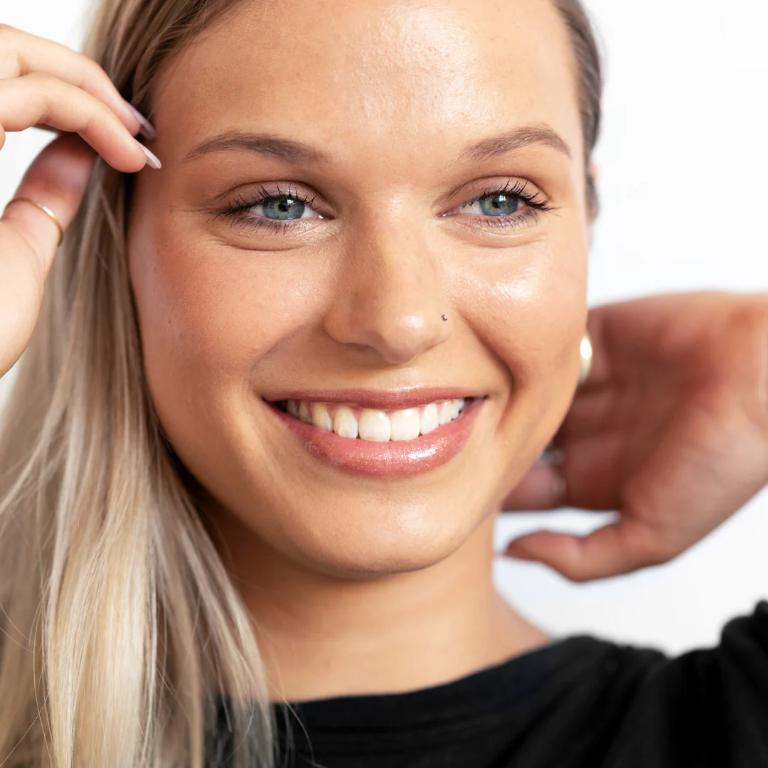 Natural Almond Mascara - Image 6